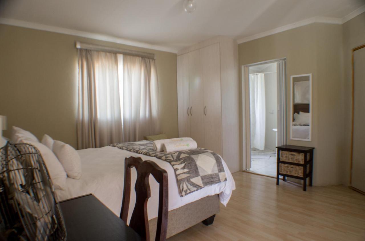 Seroloana Guest House Rustenburg Exterior photo